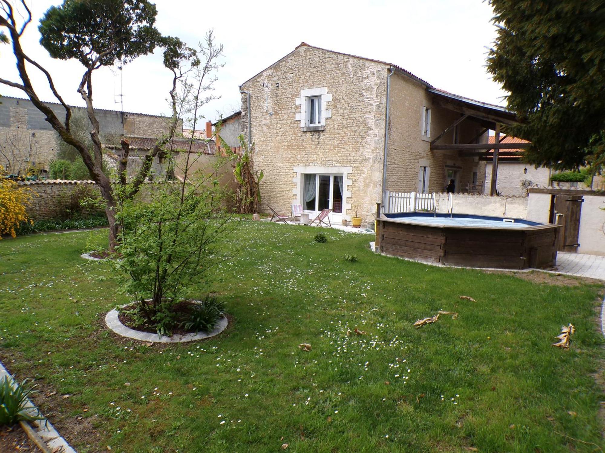 Le Logis De La Venise Verte Saint-Hilaire-la-Palud Exteriör bild
